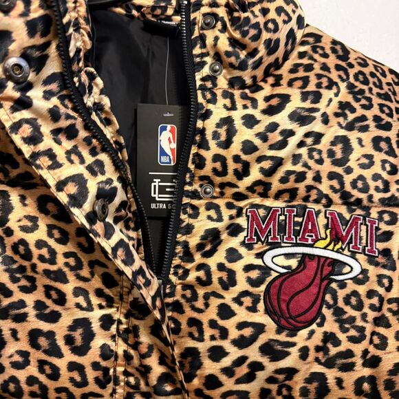NBA Miami Heat puffer jacket NWT SZ S - Picture 4 of 5
